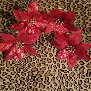 Set of 4 Poinsettia napkin holders-NEW!
